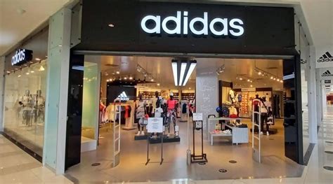 adidas multi plaza san salvador.